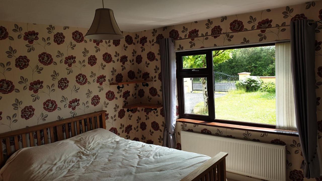 Sunnyside Bed & Breakfast Strokestown ภายนอก รูปภาพ